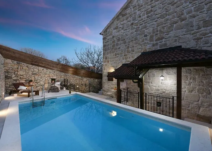 Laurana Zadarvillas Пакоштане