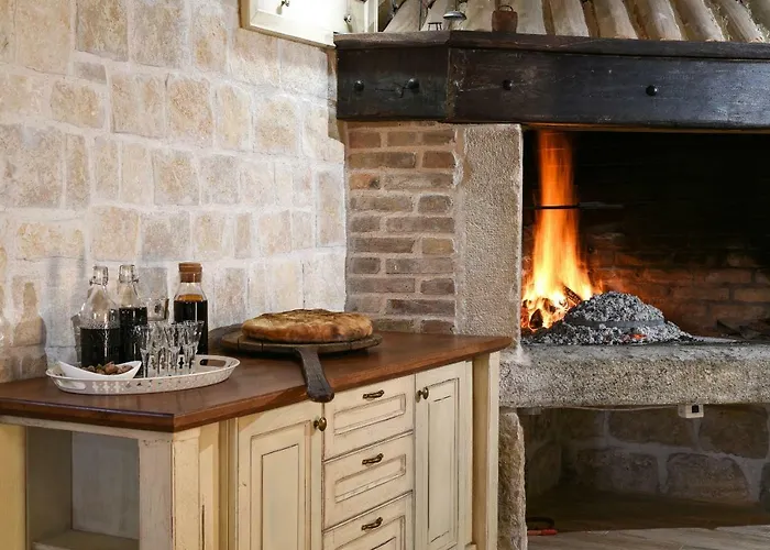 Laurana Zadarvillas *